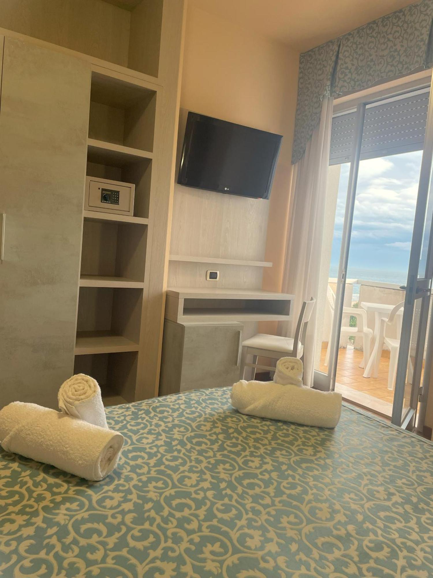 Hotel Costa Verde Tortoreto Luaran gambar