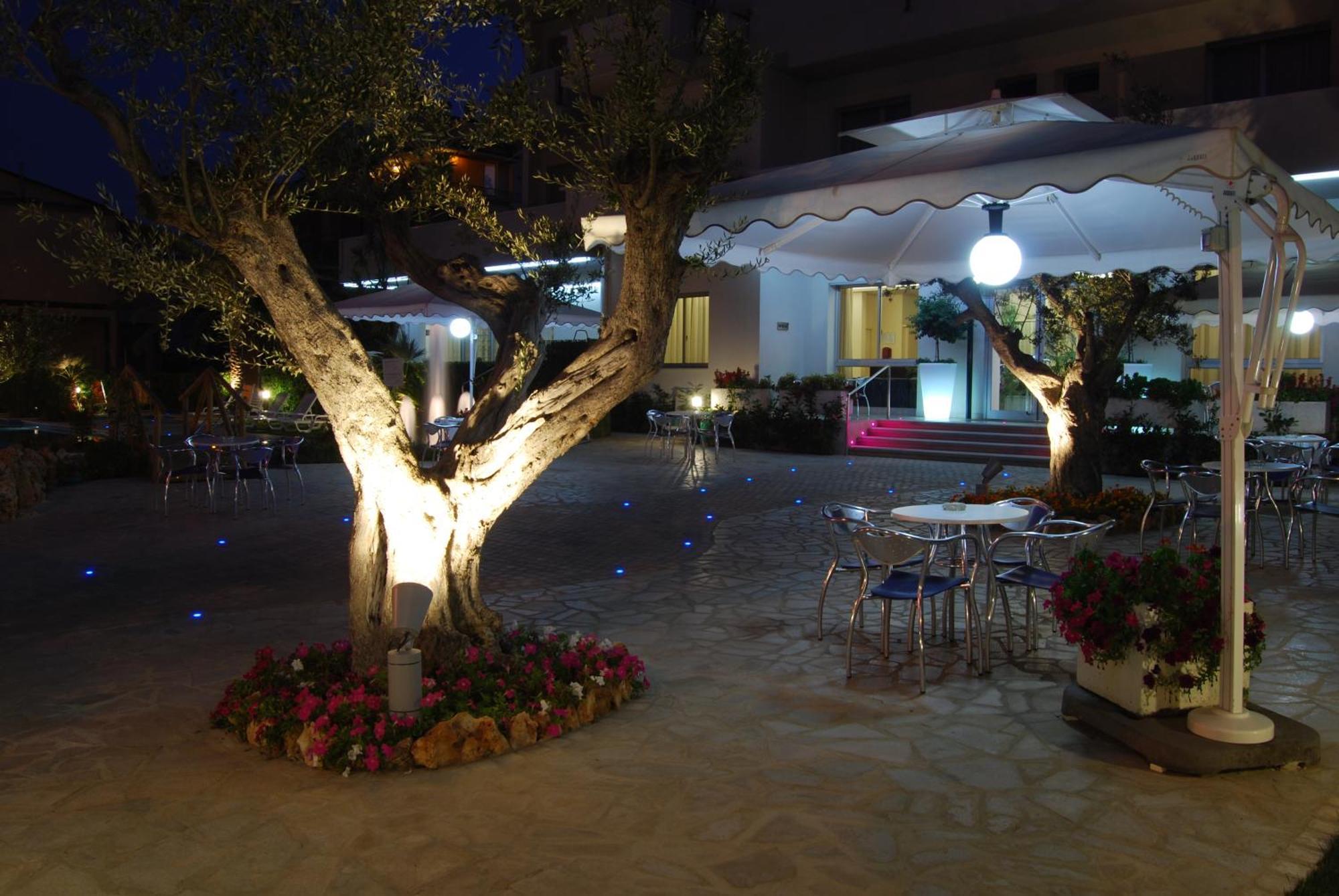 Hotel Costa Verde Tortoreto Luaran gambar